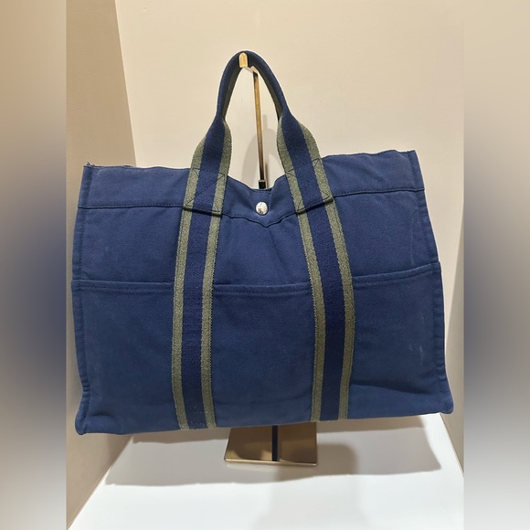 Hermès
Toile Fourre-Tout MM - Picture 1 of 15